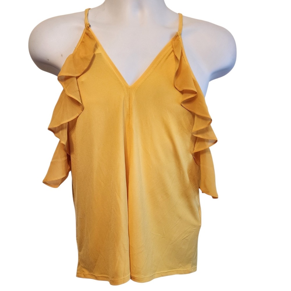 BCBGeneration Honeygold Ruffle Cold Shoulder Top Women's Medium NWT - Picture 1 of 7